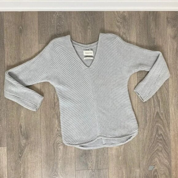 Babaton Aritzia Womens Sweater Cordell V-neck Cable Knit Merino Wool Gray XS - Picture 6 of 16